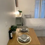 Appartement Chene- 15 Mn De Paris Et 05 Mn D'orly Aeroport