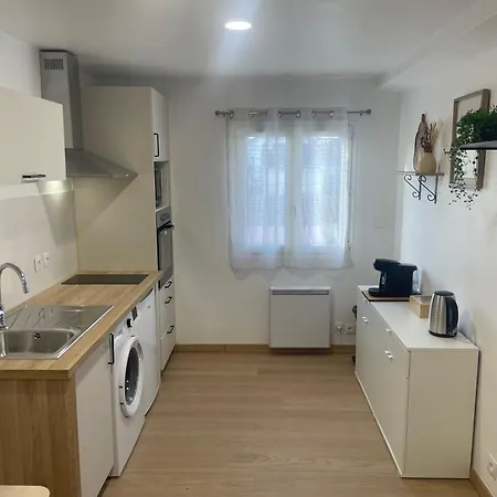 Chene- 15 Mn De Paris Et 05 Mn D'orly Aeroport Viry-Châtillon