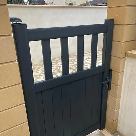 Apartament Chene Chatillon *